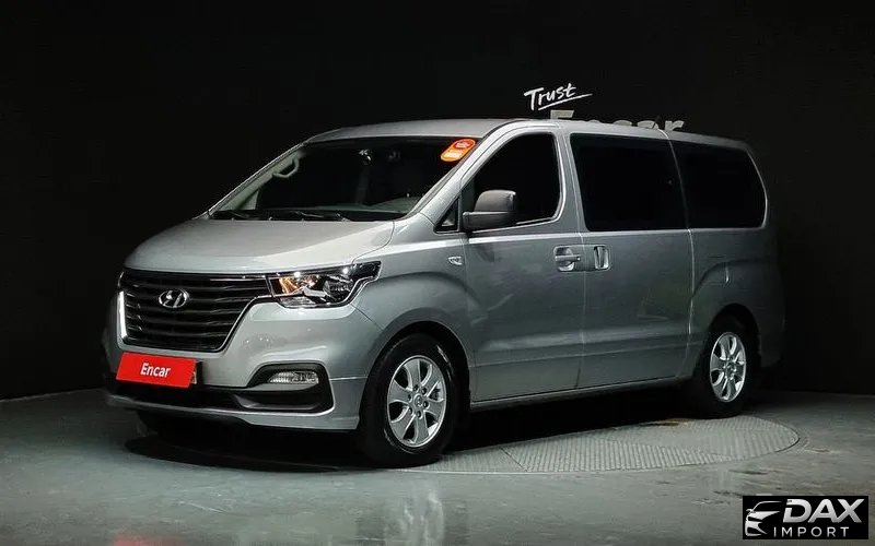Hyundai Starex Wagon 11-Seater