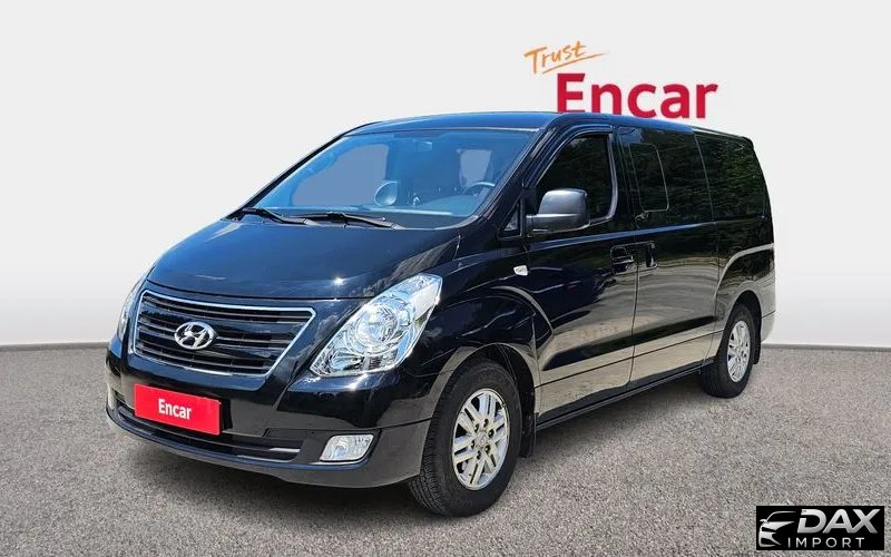 Hyundai Starex 12-Seater Wagon