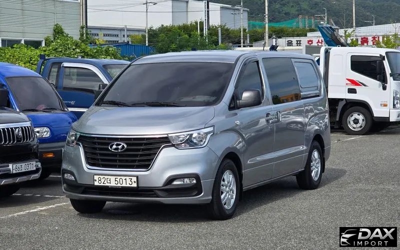 Hyundai Starex Van 5-Seater