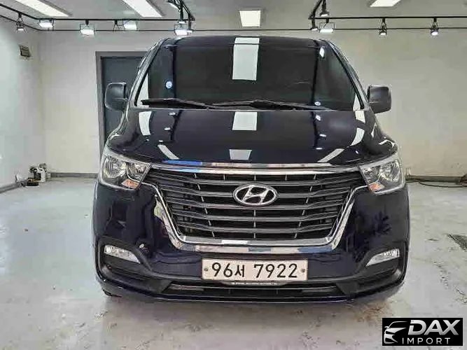 Hyundai Starex Van 5-Seater