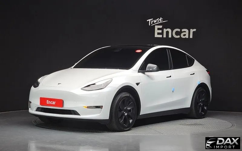 Tesla Model Y Standard Range RWD