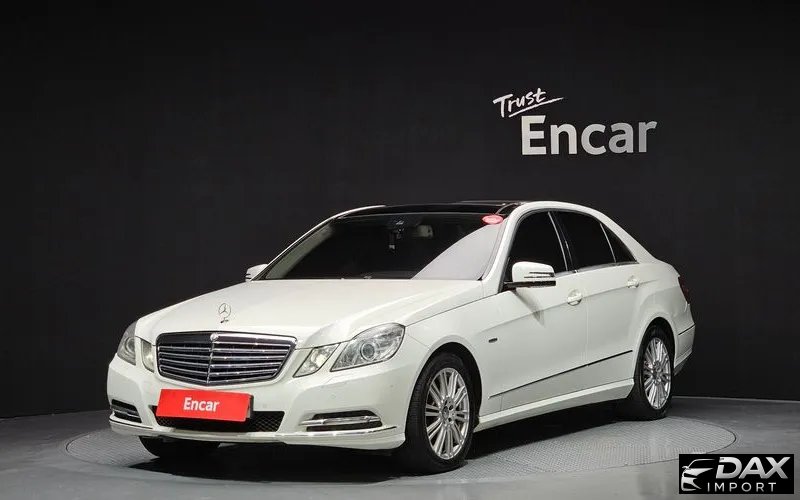 Mercedes-Benz E-Class E300 Elegance