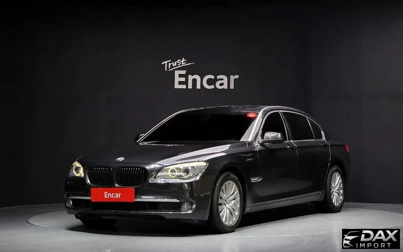 BMW 7-Series 740Li