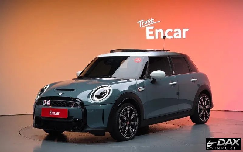 Mini Cooper 5Door Multitione Edition