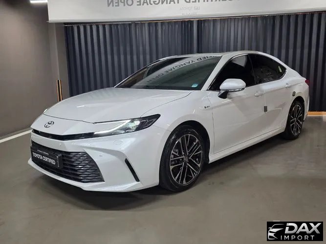Toyota Camry 2.5 XLE Hybrid