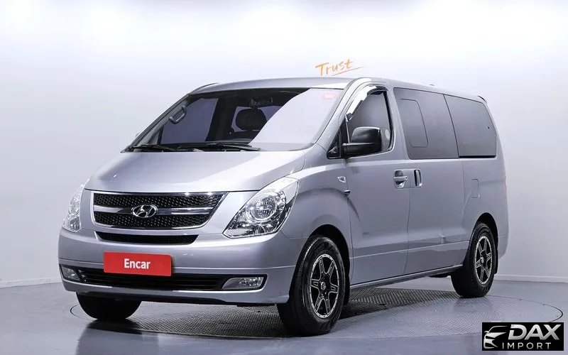 Hyundai Starex 12-Seater Wagon