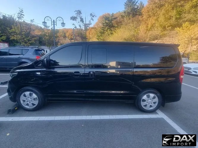 Hyundai Starex Wagon 12-Seater