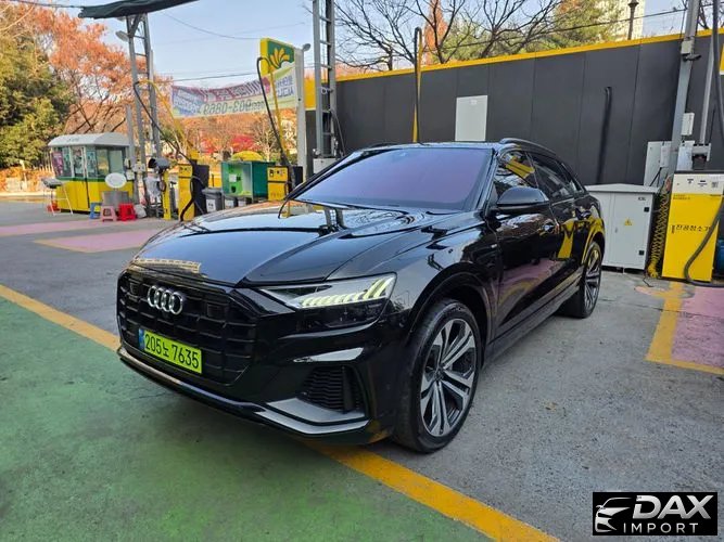 Audi Q8 55 TFSI Quattro Premium