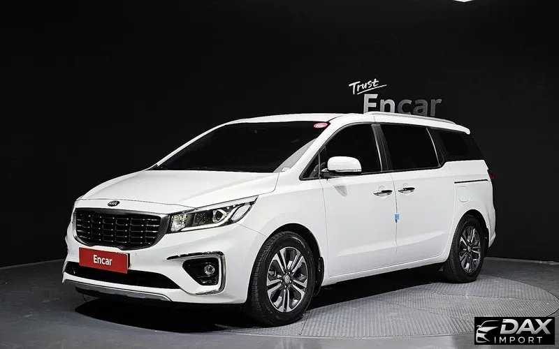 Kia Canival 9-Seater Luxury