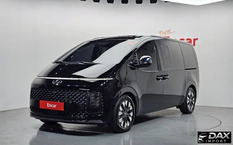 Hyundai Staria 4WD Lounge 9-Seater