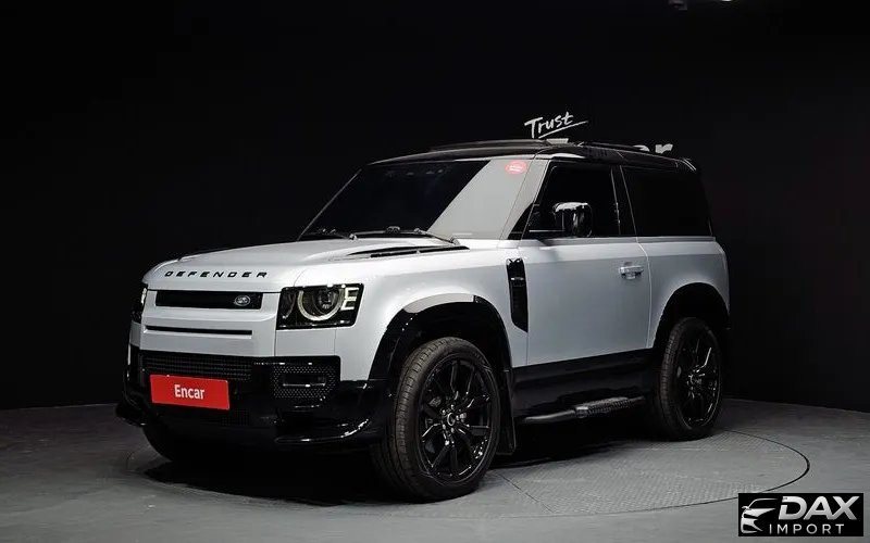 Land Rover Defender 90 D250 SE