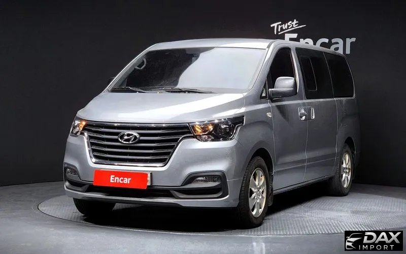 Hyundai Starex Wagon 12-Seater