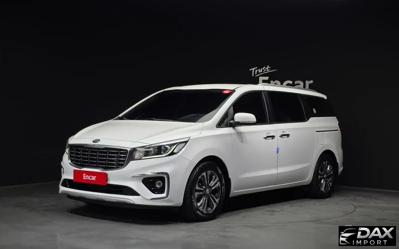 Kia Canival 9-Seater Luxury