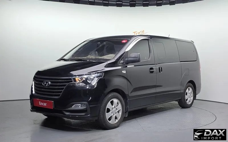 Hyundai Starex Wagon 11-Seater