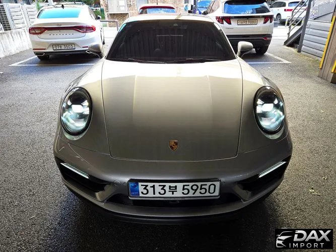 Porsche 911 Carrera GTS