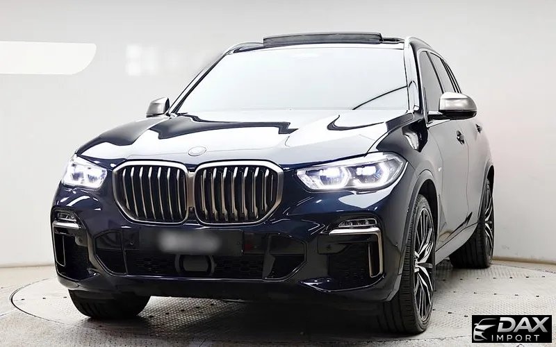BMW X5 M50i