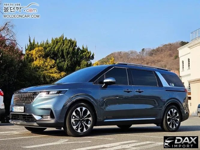 Kia Canival 9-Seater Signature