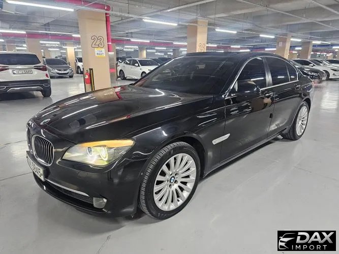 BMW 7-Series 740i