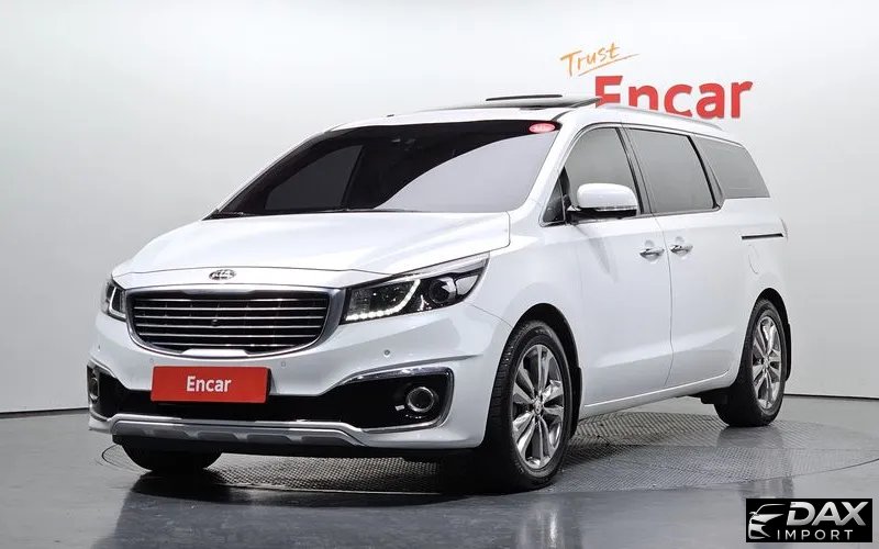 Kia Canival Gasoline 7-seater Limousine