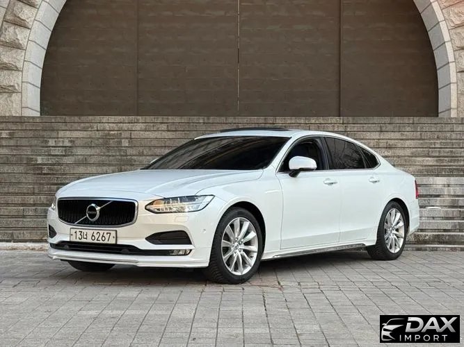 Volvo S90 D4 Momentum