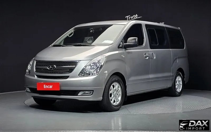 Hyundai Starex 11-Seater Wagon