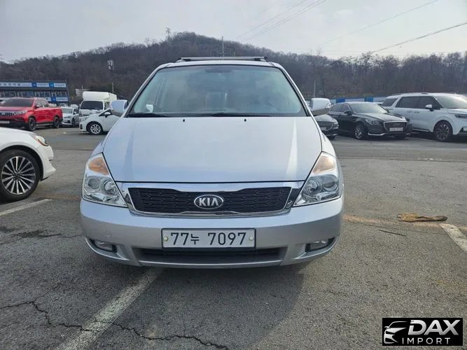 Kia Canival Grand Carnival GLX
