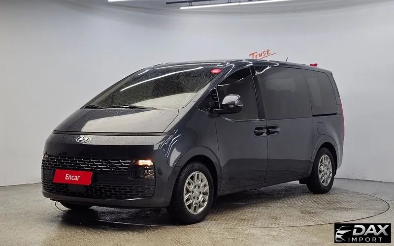Hyundai Staria Tourer 11-Seater