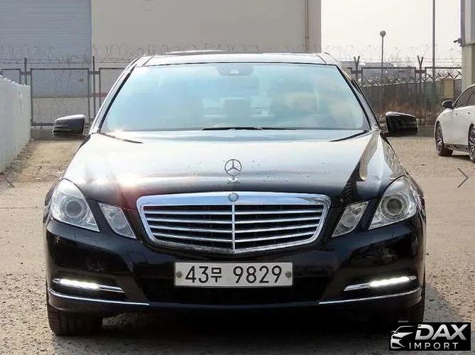 Mercedes-Benz E-Class E300 Elegance