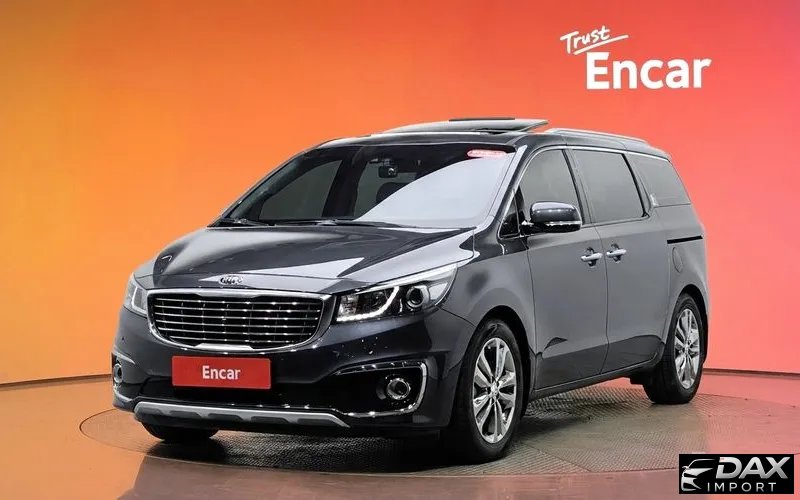 Kia Canival Gasoline 7-seater Limousine