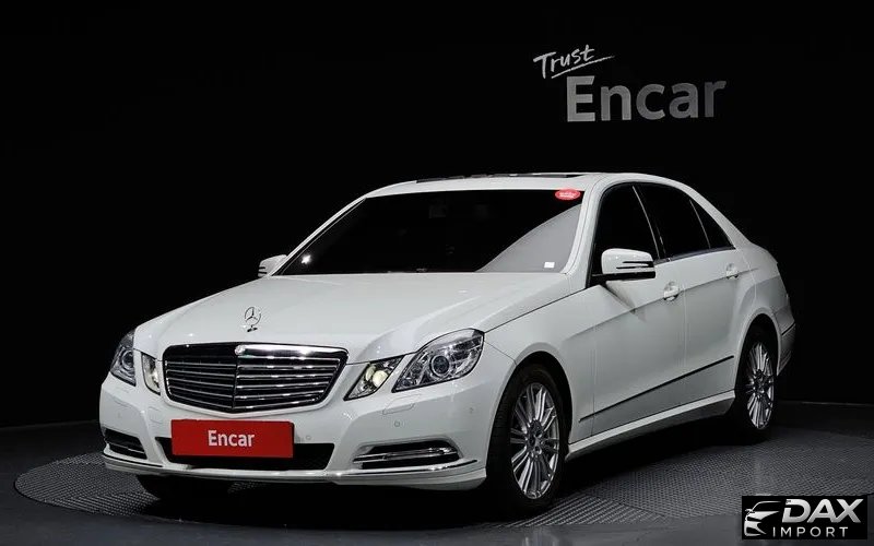 Mercedes-Benz E-Class E300 Elegance