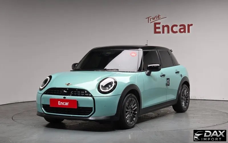 Mini Cooper 5Door Essential