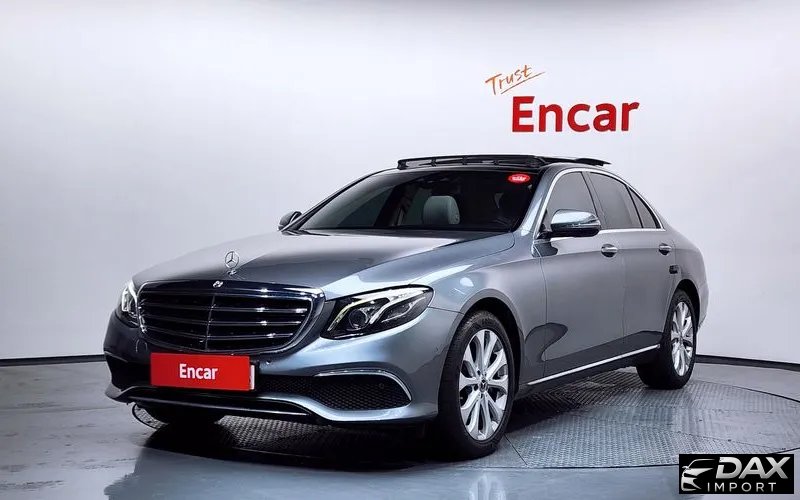 Mercedes-Benz E-Class E300 4MATIC Exclusive