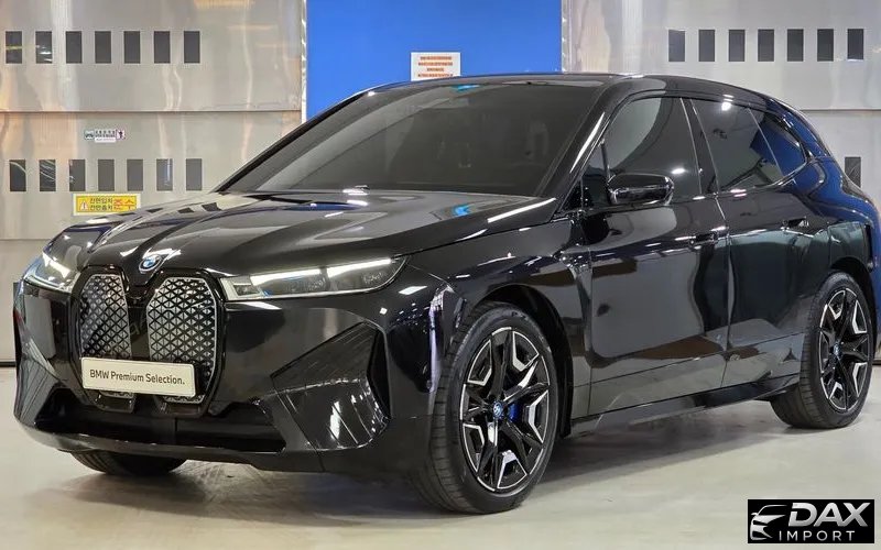 BMW iX xDrive50 Sports Plus