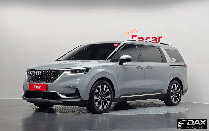 Kia Canival 7-Seater Outdoor
