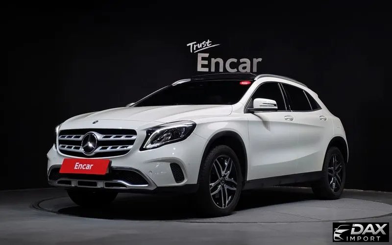 Mercedes-Benz GLA-Class GLA220 Premium