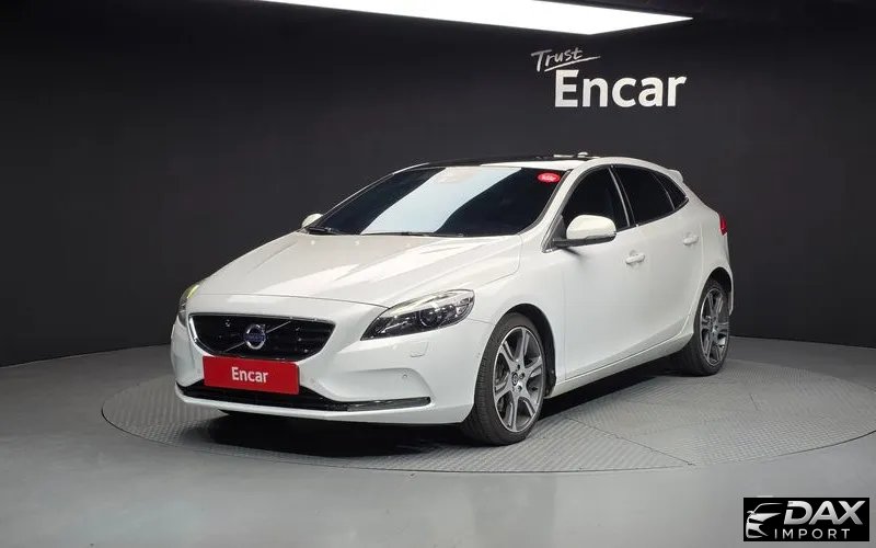 Volvo V40 D2