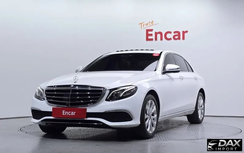 Mercedes-Benz E-Class E300 4MATIC Exclusive