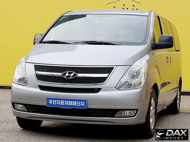 Hyundai Starex 12-Seater Wagon