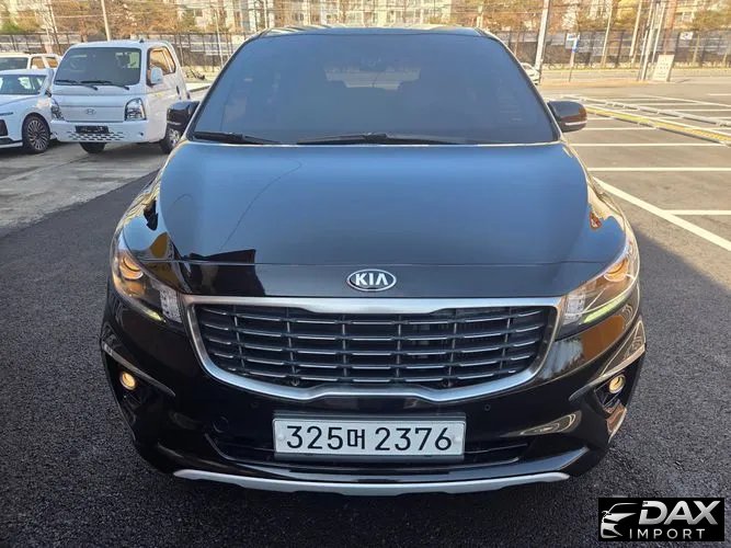 Kia Canival 9-Seater Luxury