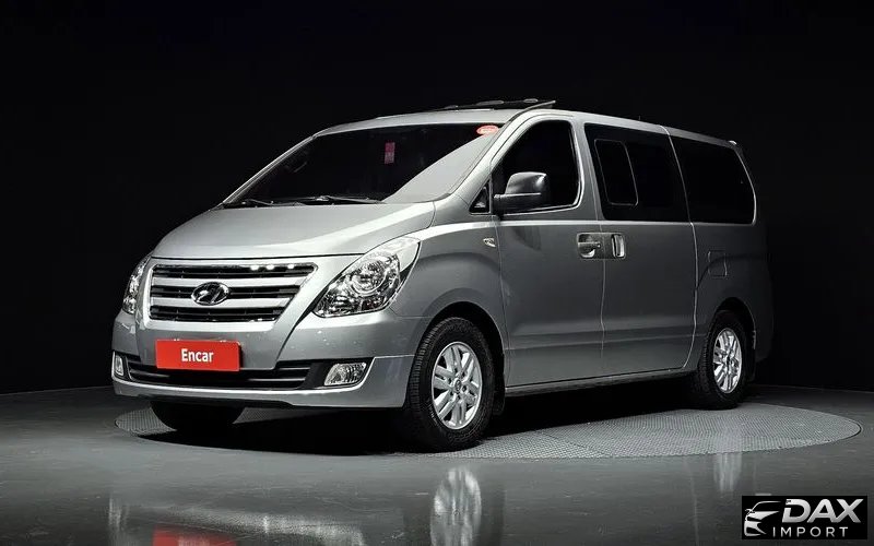 Hyundai Starex 12-Seater Wagon