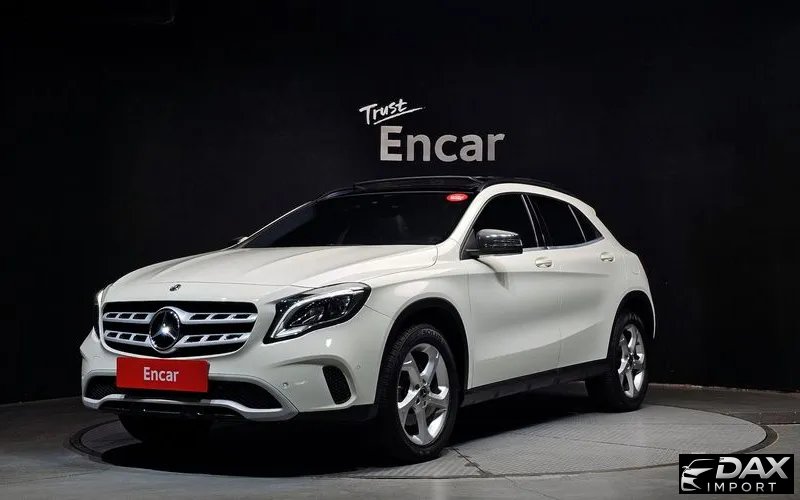 Mercedes-Benz GLA-Class GLA220
