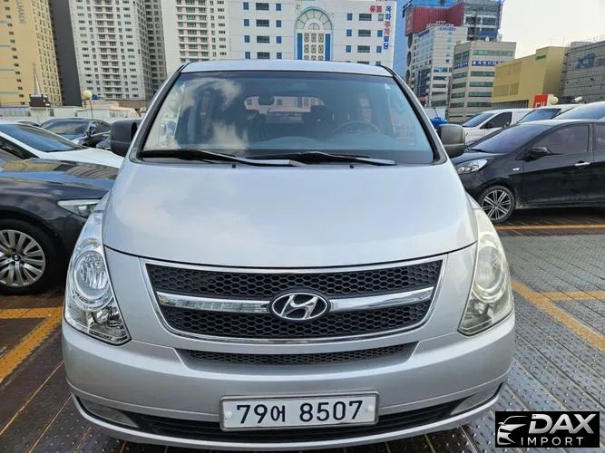 Hyundai Starex 12-Seater Wagon
