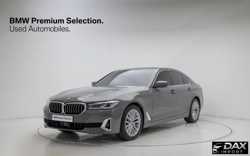 BMW 5-Series 520i Luxury