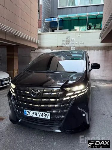 Toyota Alphard 2.5 HEV Executive AWD