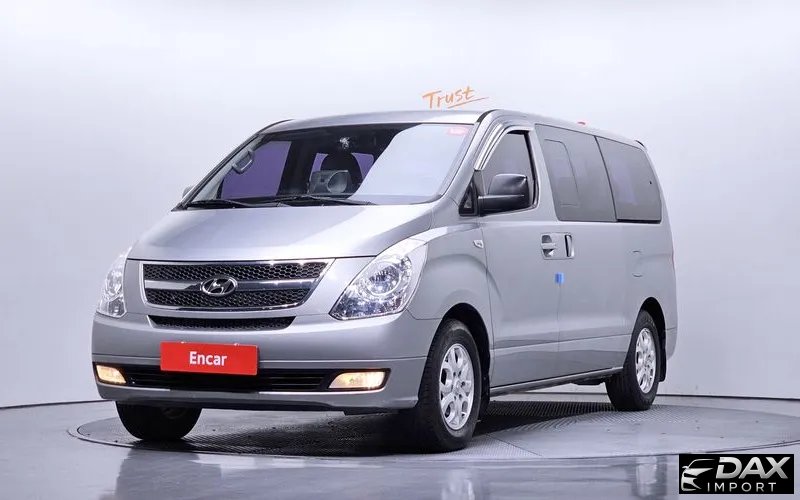 Hyundai Starex 12-Seater Wagon