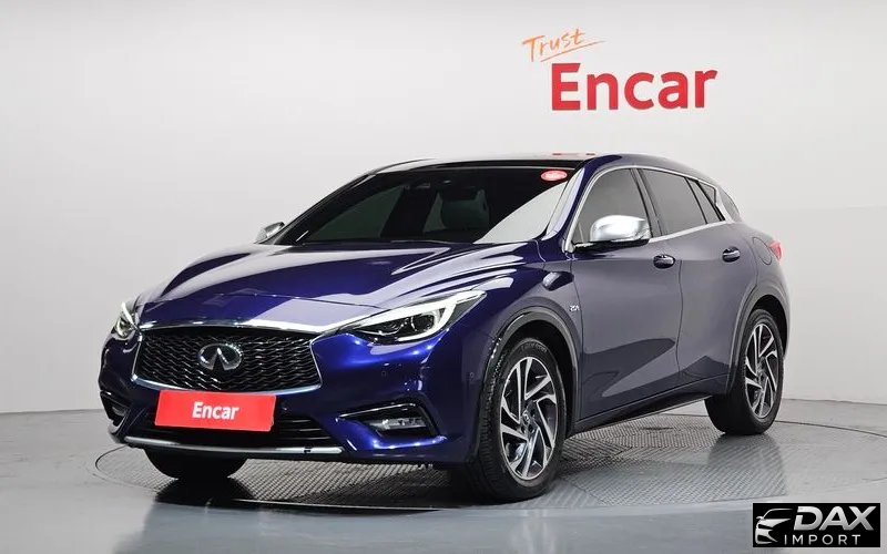 Infiniti Q30 2.0 Essential