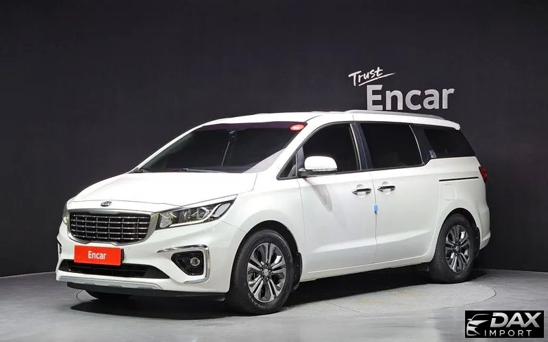 Kia Canival 9-Seater Luxury