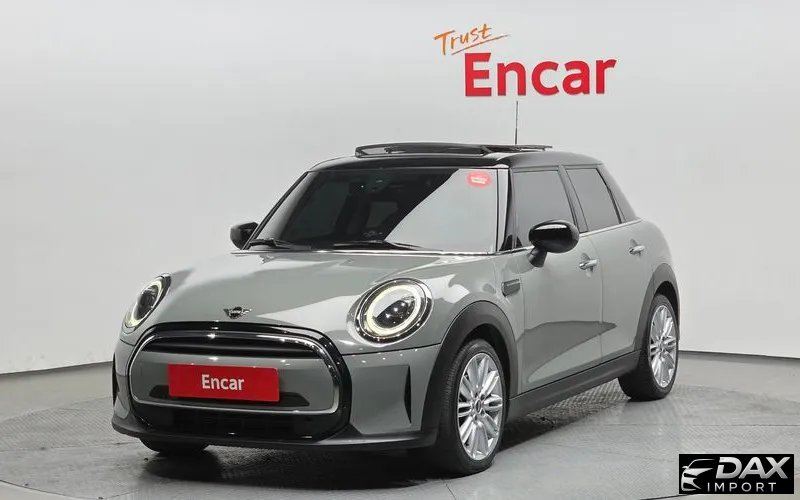 Mini Cooper 5-Door Classic Plus