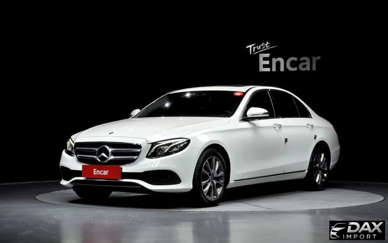 Mercedes-Benz E-Class E300 4MATIC Avnatgarde