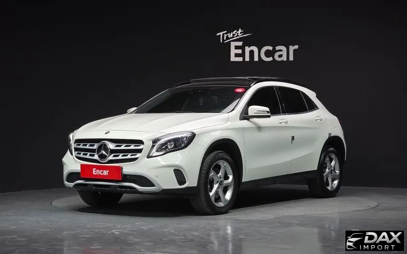 Mercedes-Benz GLA-Class GLA220